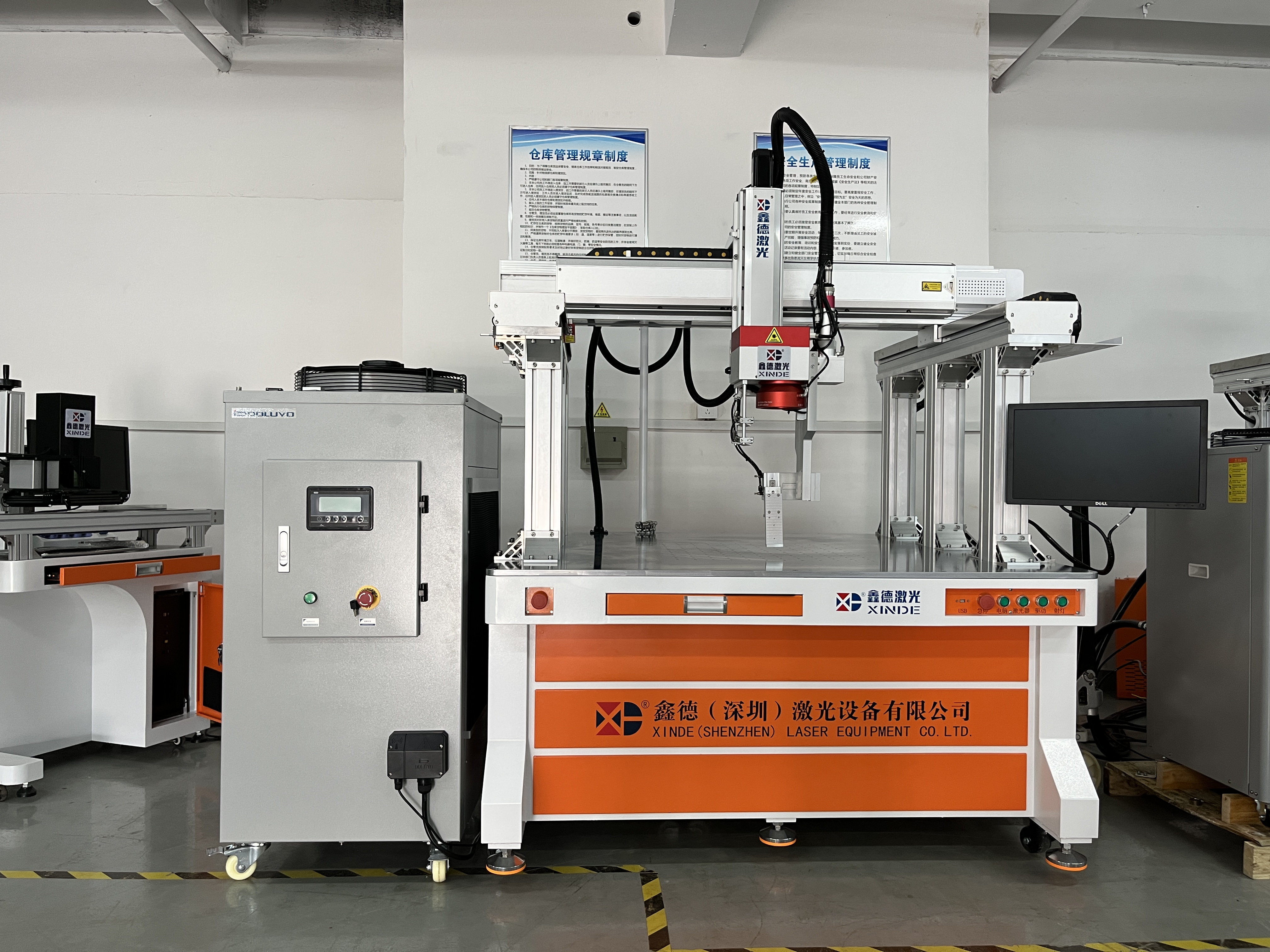 Why are laser welding equipment manufacturers favored by many battery manufacturers?